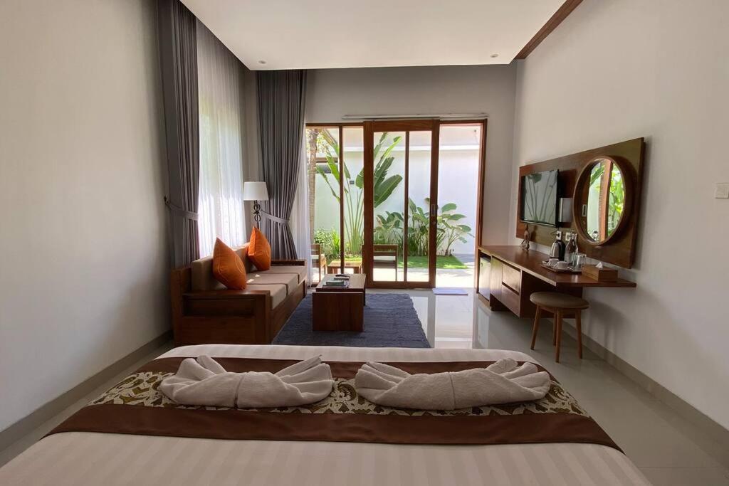 Nau Nusa Villa Batununggul Exterior photo